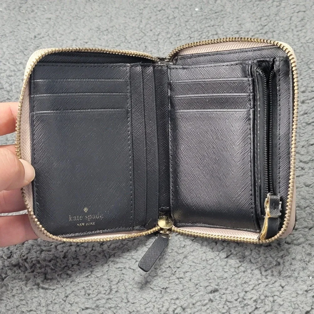 Kate Spade New York Wallet Pink Leather Laurel Way‎ Darci Clutch Zip Around NY